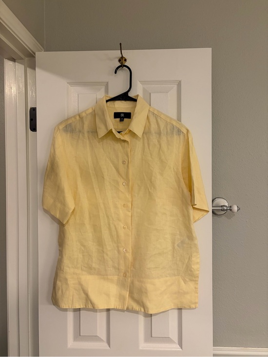 Banana Republic Tops - Banana Republic Linen Camp Shirt Butter Yellow XS